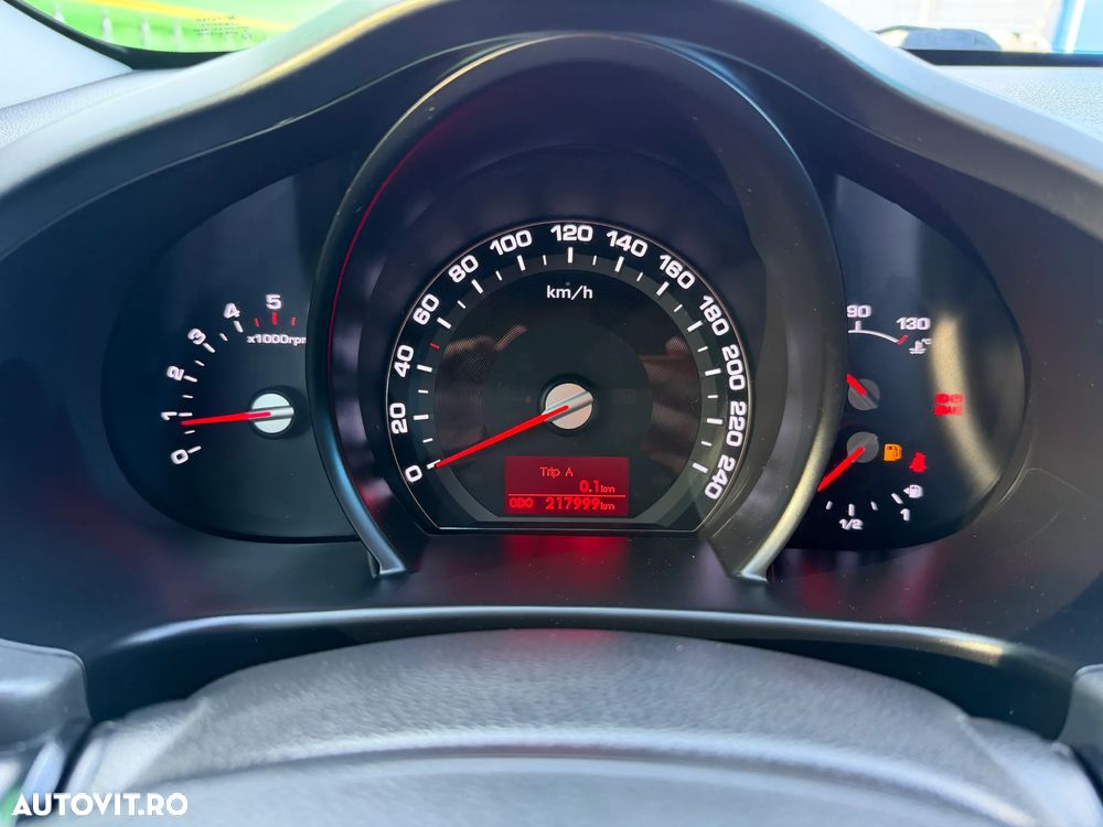 Kia Sportage 2.0 CRDI 4WD Spirit - 10