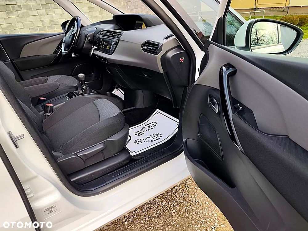 Citroën C4 Grand Picasso PureTech 130 Stop&Start Attraction - 23