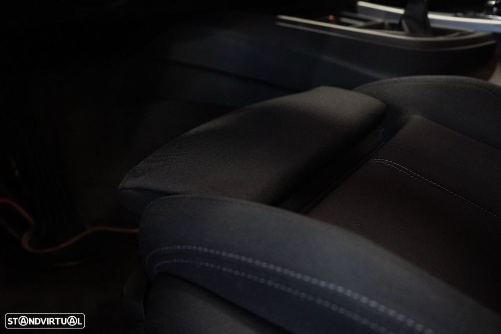 BMW 320 d Sport Line - 10