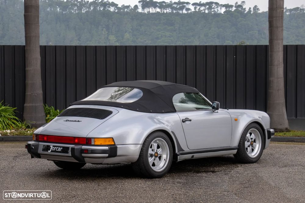 Porsche 911 Série G - 21