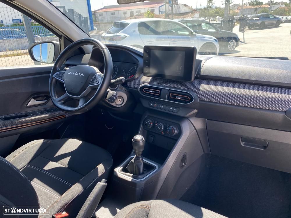 Dacia Sandero - 8