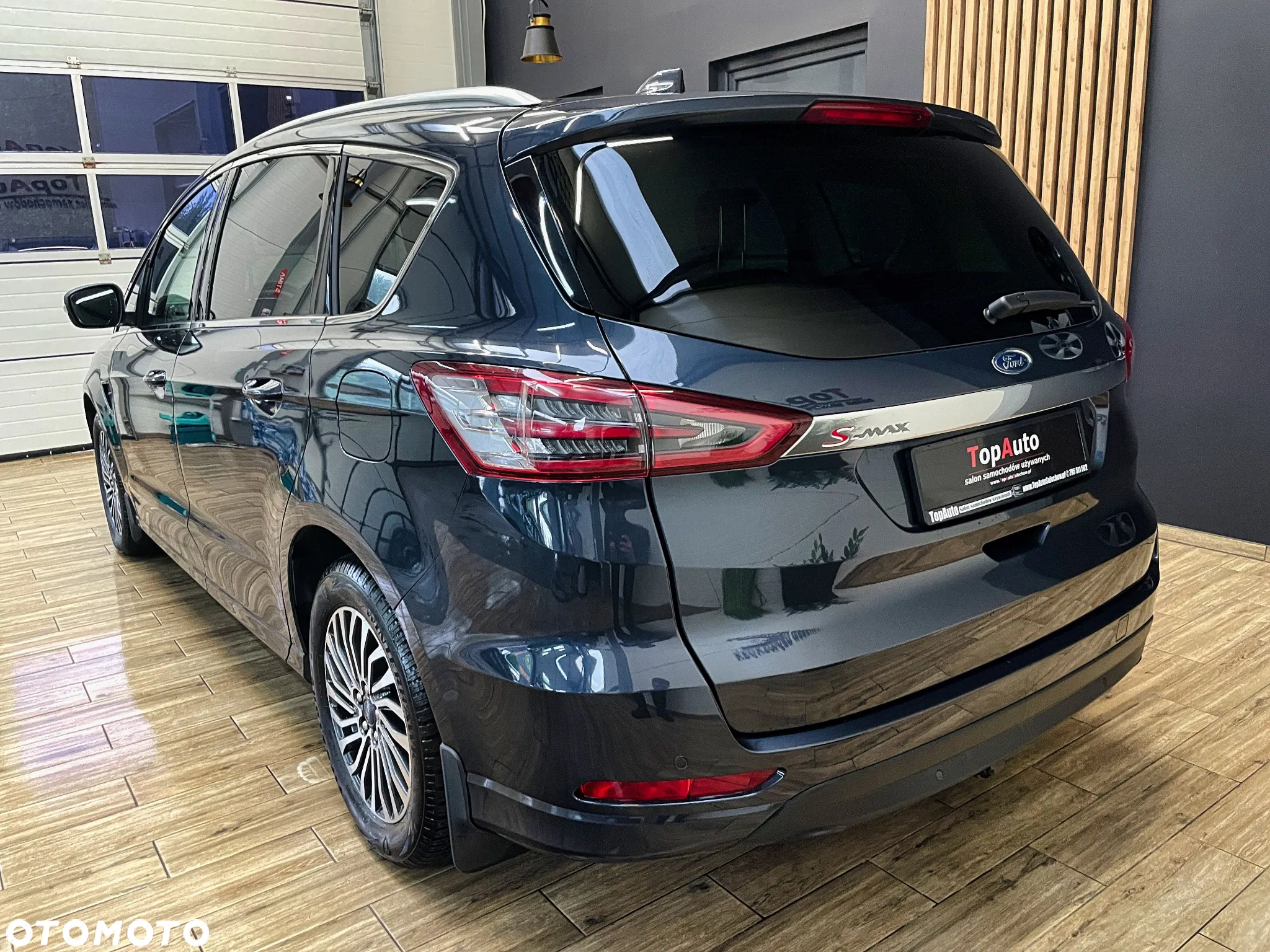 Ford S-Max - 9