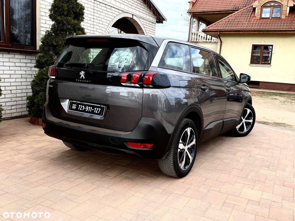 Peugeot 5008 - 17