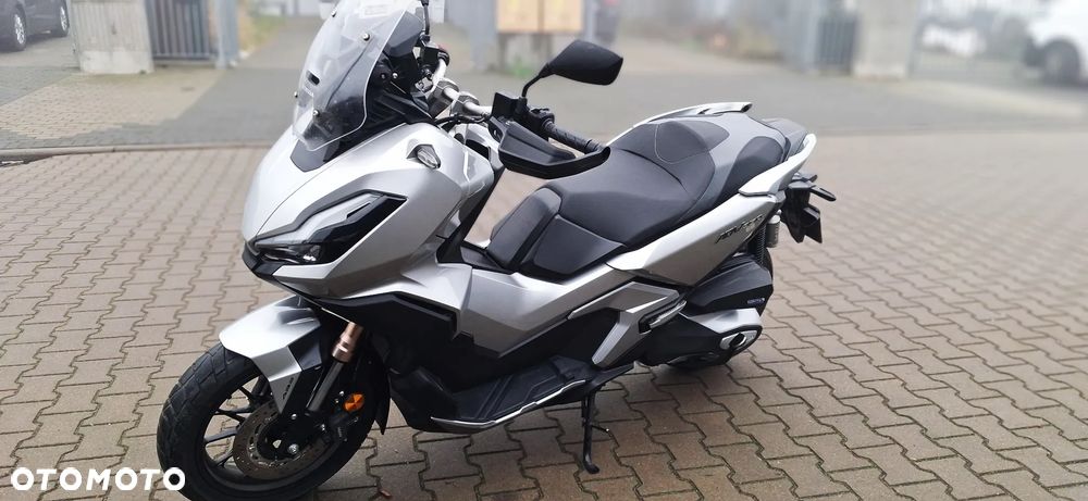 Honda ADV350 - 5