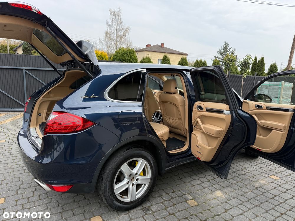 Porsche Cayenne - 10