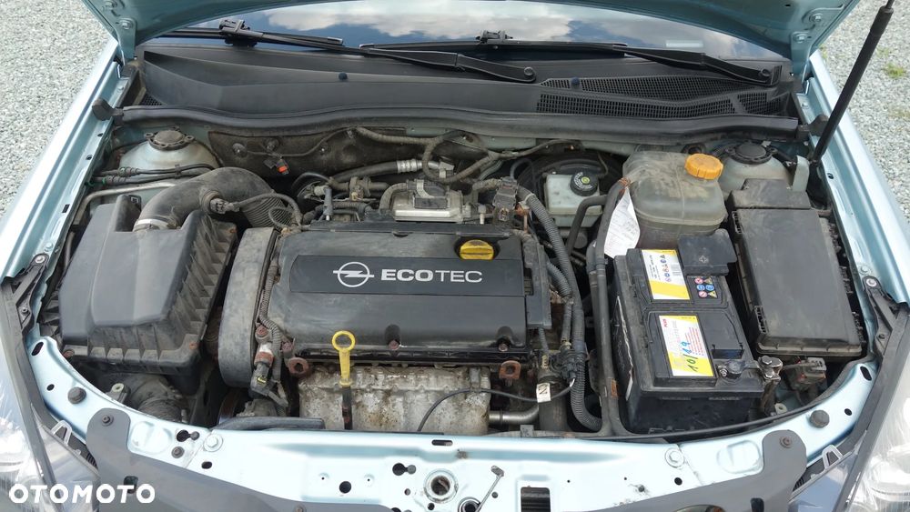 Opel Astra 1.8 Sport - 36