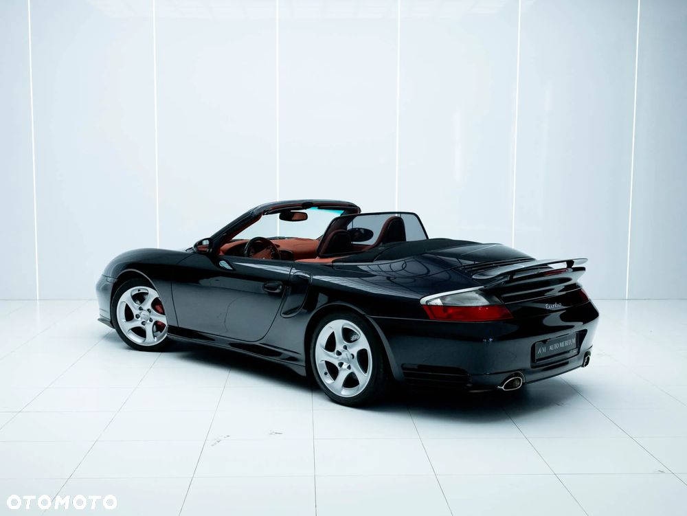 Porsche 911 - 9