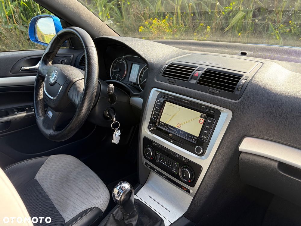 Skoda Octavia 2.0 TFSI RS - 12