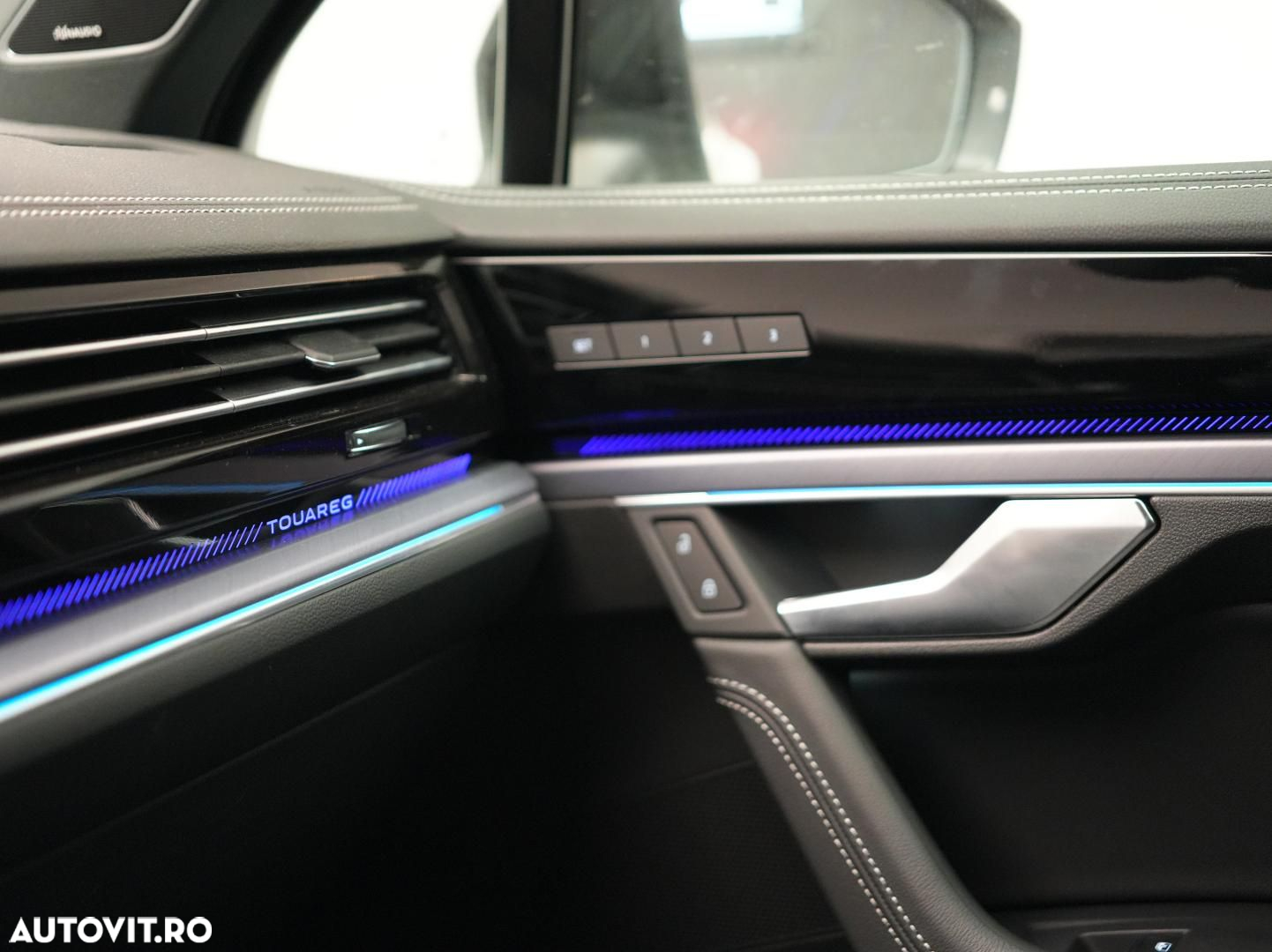 Volkswagen Touareg - 17