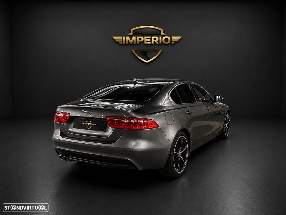 Jaguar XE 20d Aut. Portfolio - 7