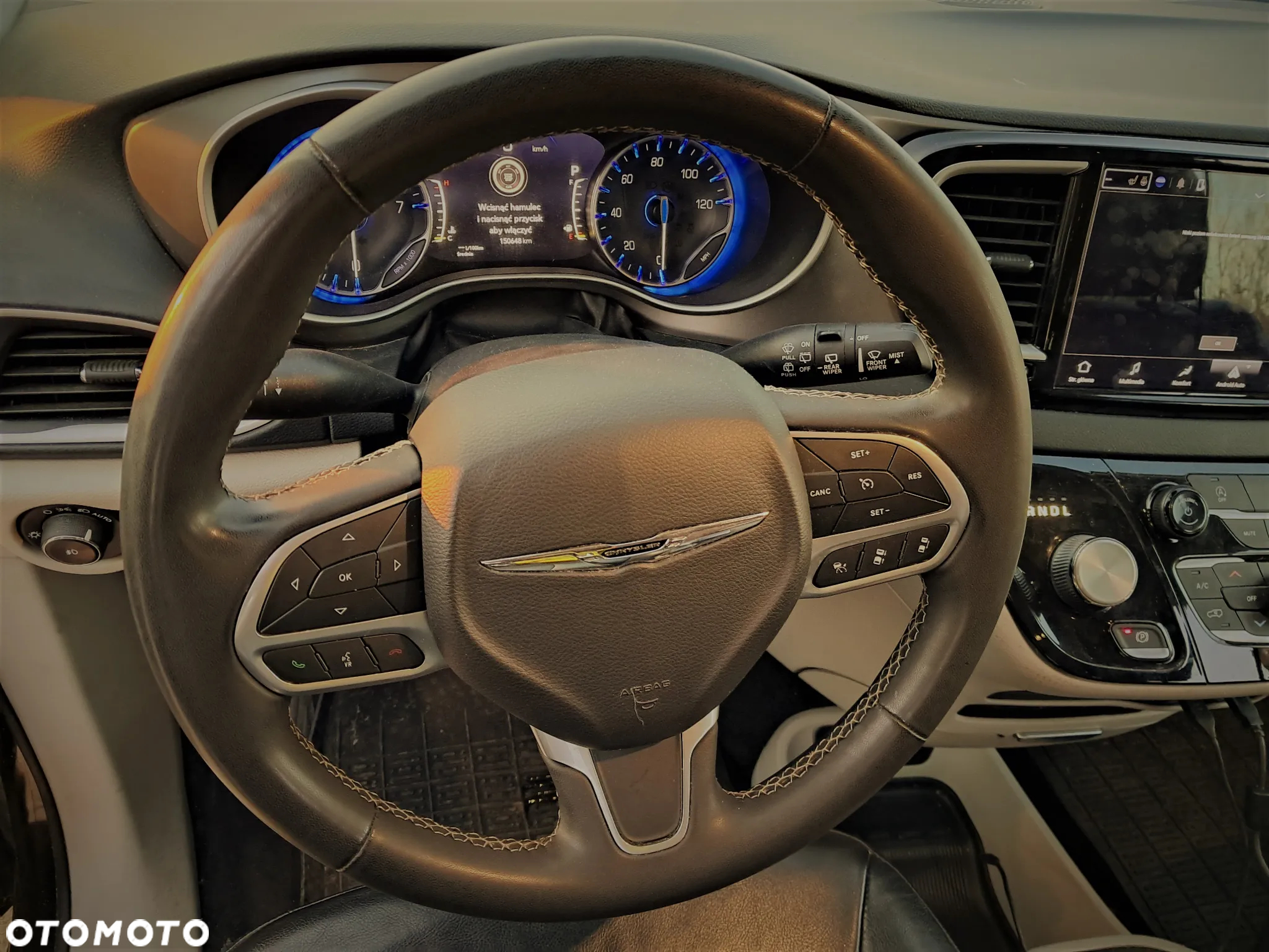 Chrysler Pacifica - 17