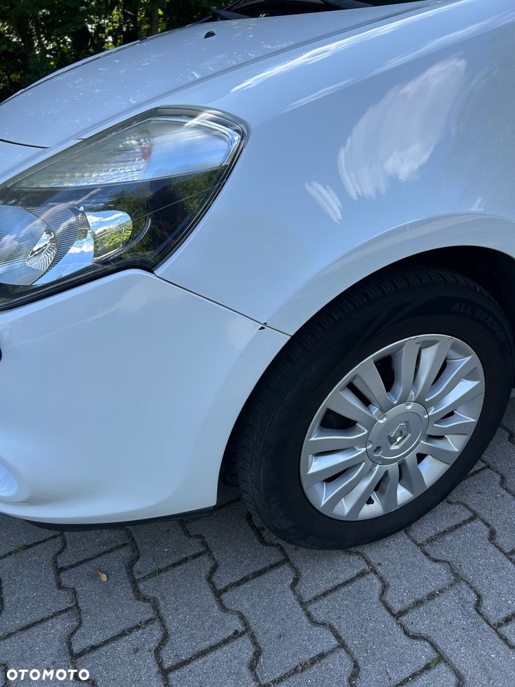 Renault Clio - 8
