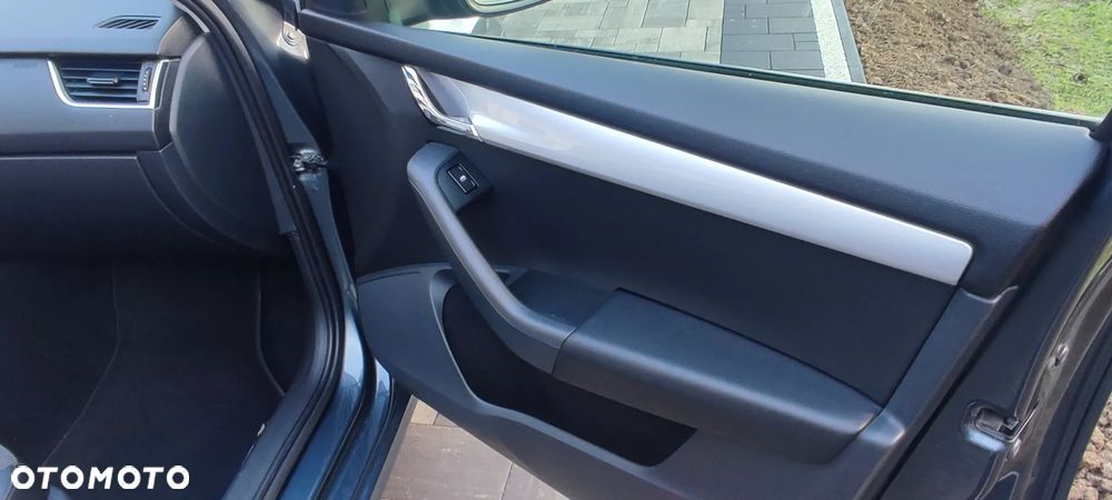 Skoda Octavia 2.0 TDI Ambition - 14