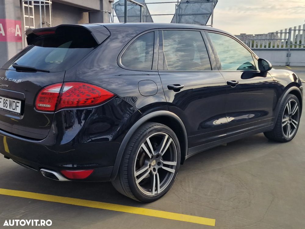 Porsche Cayenne - 8