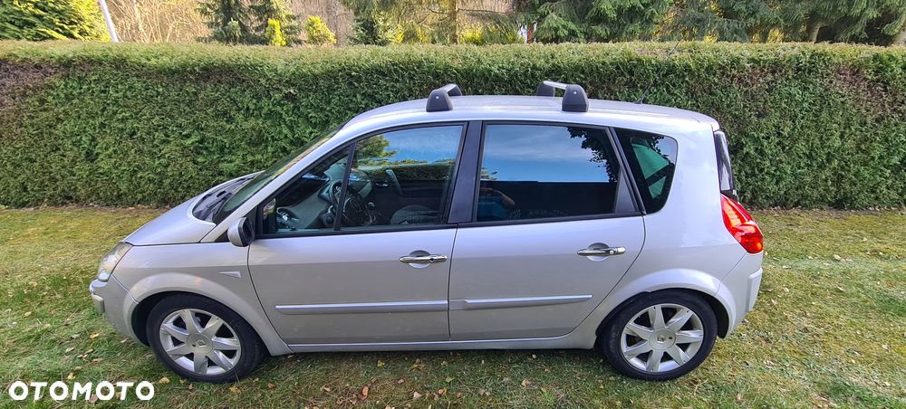 Renault Scenic 2.0 16V Emotion Plus - 21