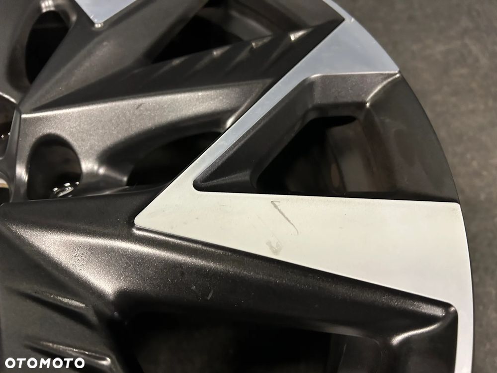 Alufelga Cupra Formentor 19 cali 5x112 1szt. 5FF601025R - 3