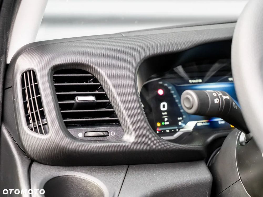 Iveco Daily 35S18HA8V 3.0 L4H2 - 12