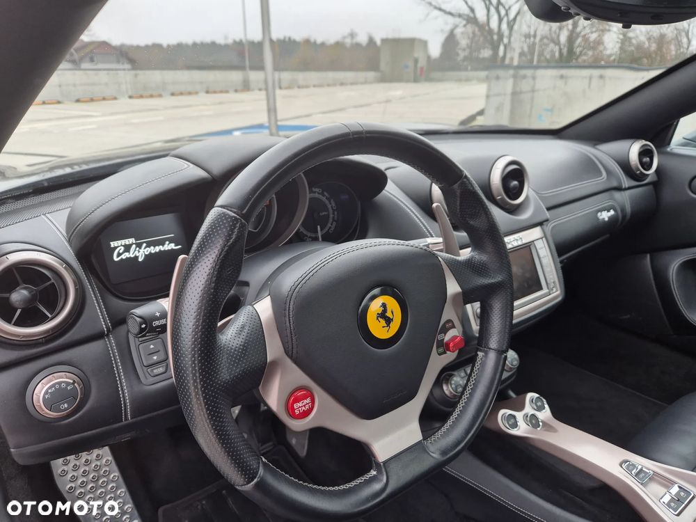 Ferrari California - 17