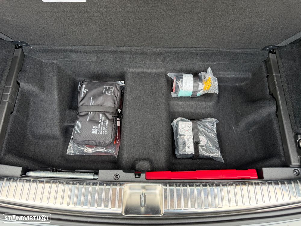 Mercedes-Benz E 300 de 9G-TRONIC AMG Line - 26