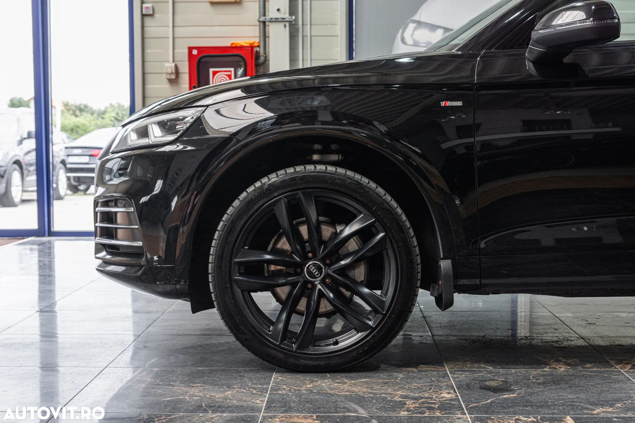 Audi Q5 2.0 40 TDI quattro S tronic Sport - 11