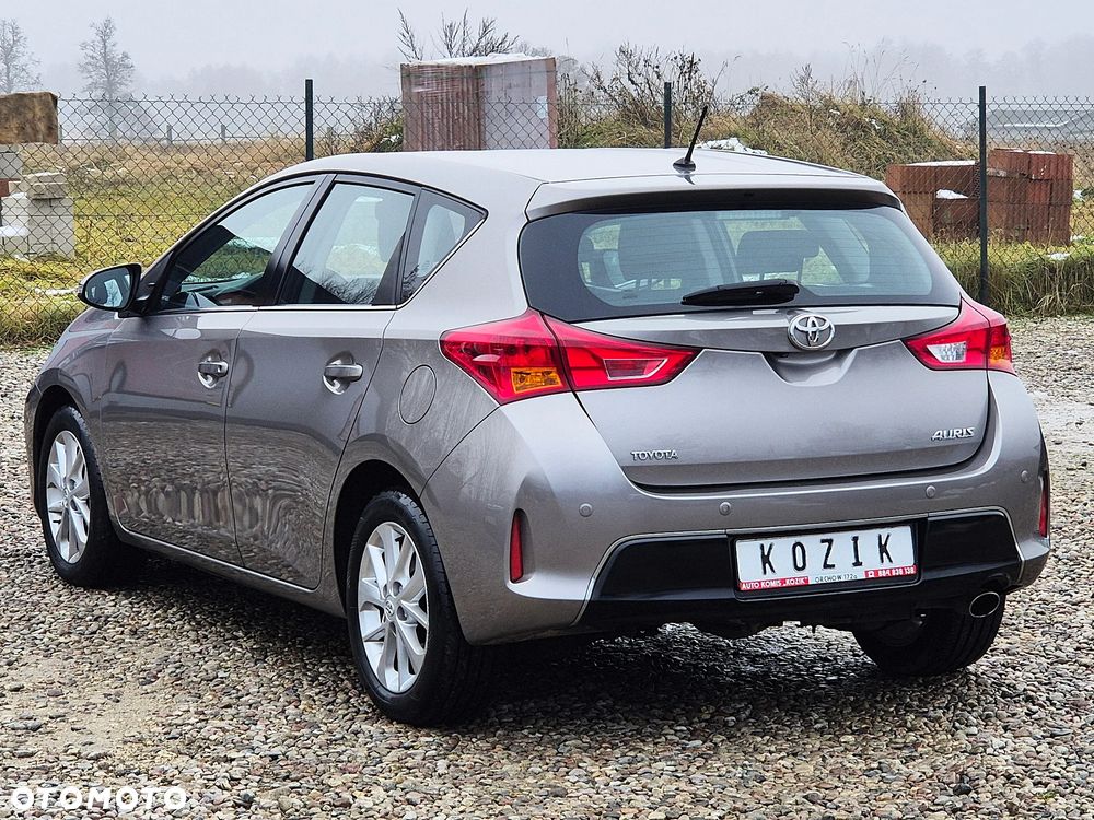 Toyota Auris 1.6 Executive - 15