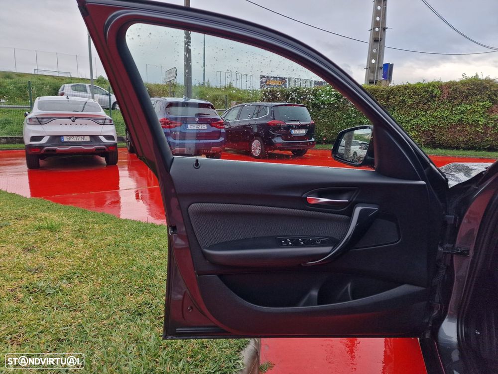 BMW 116 d Line Urban Auto - 8