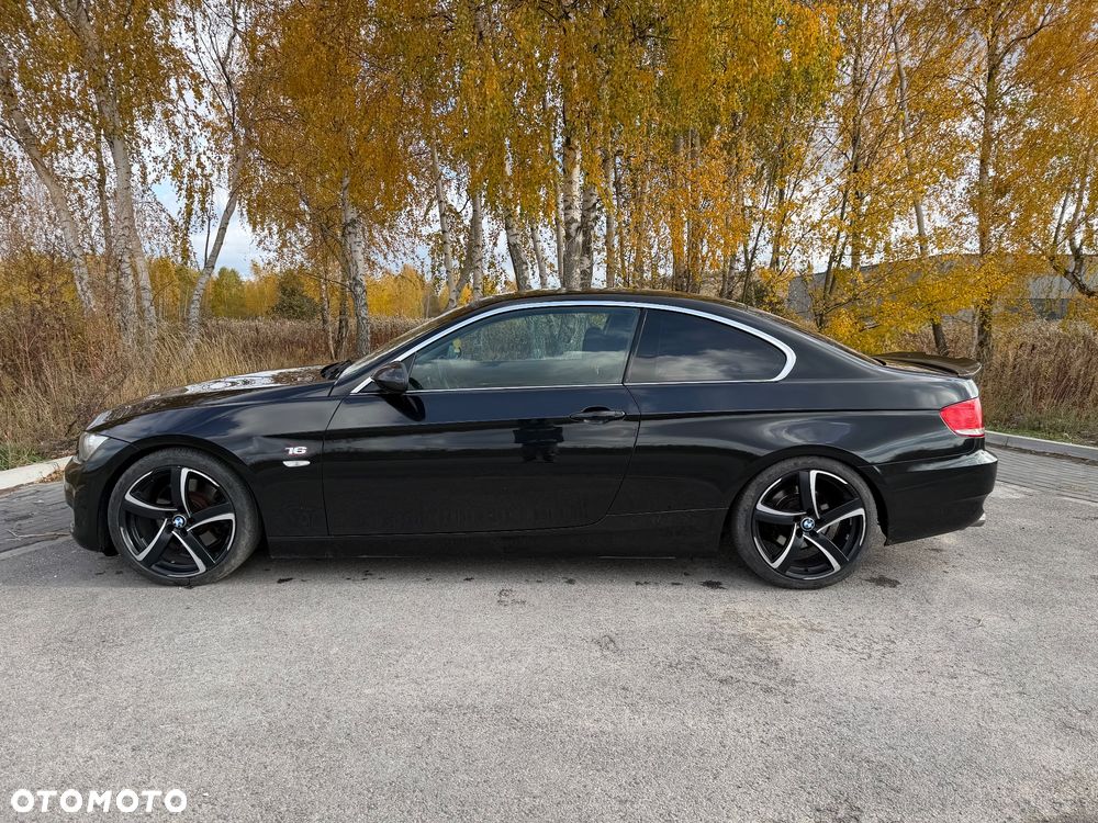 BMW Seria 3 325i - 20