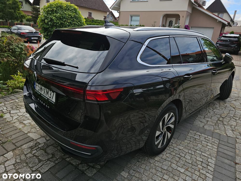 Volkswagen Passat - 2
