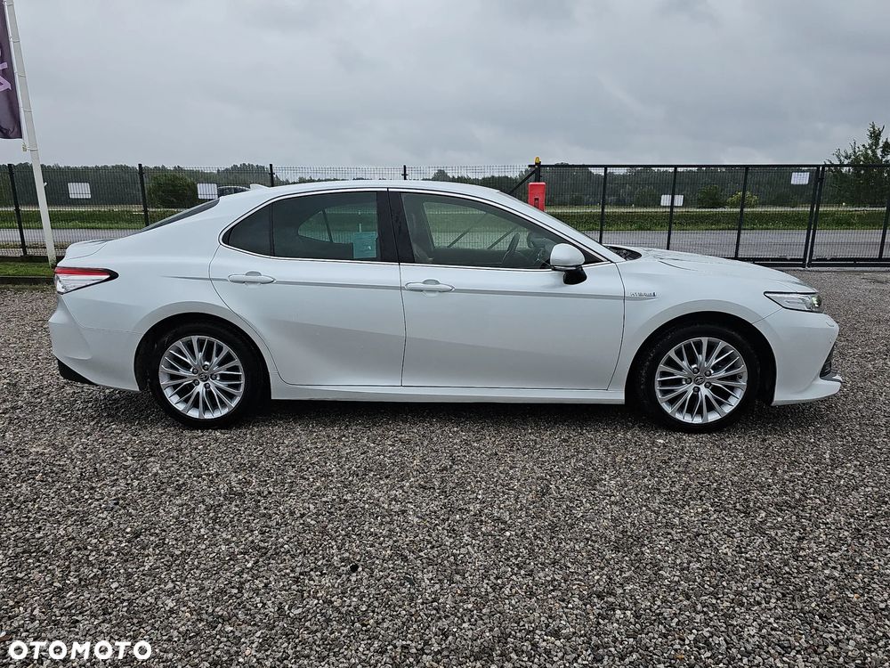 Toyota Camry 2.5 Hybrid Executive CVT - 5