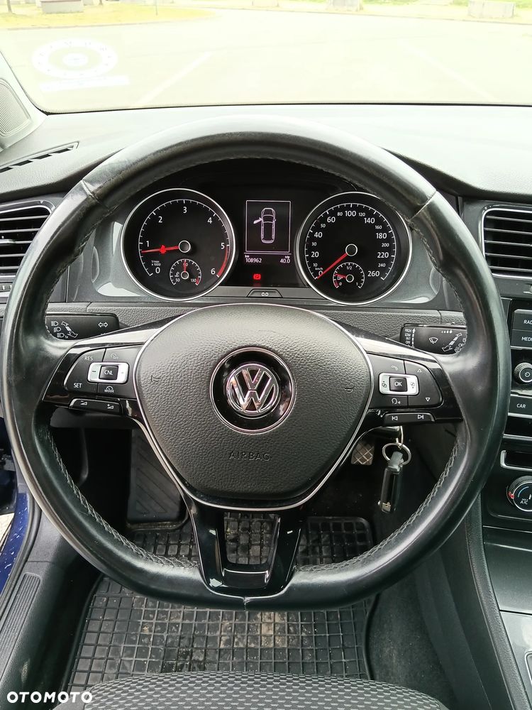 Volkswagen Golf 1.6 TDI BlueMotion Technology Comfortline - 17