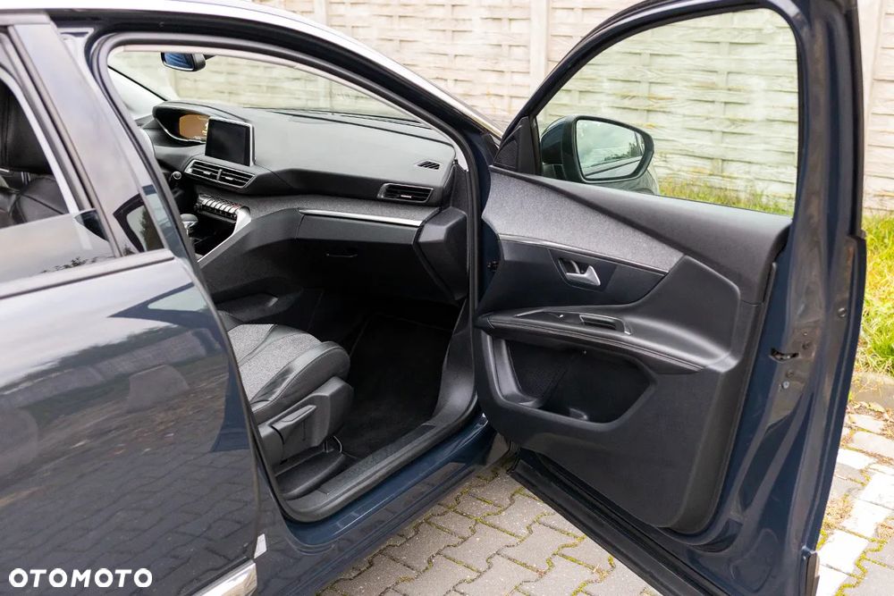 Peugeot 3008 BlueHDi 120 Stop & Start Allure - 23