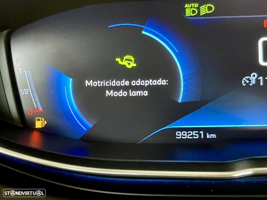 Peugeot 3008 PureTech 130 Stop & Start GPF Crossway - 18