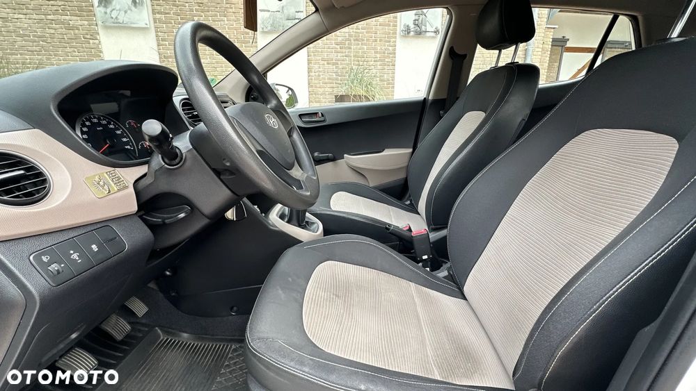 Hyundai i10 1.0 blue - 12
