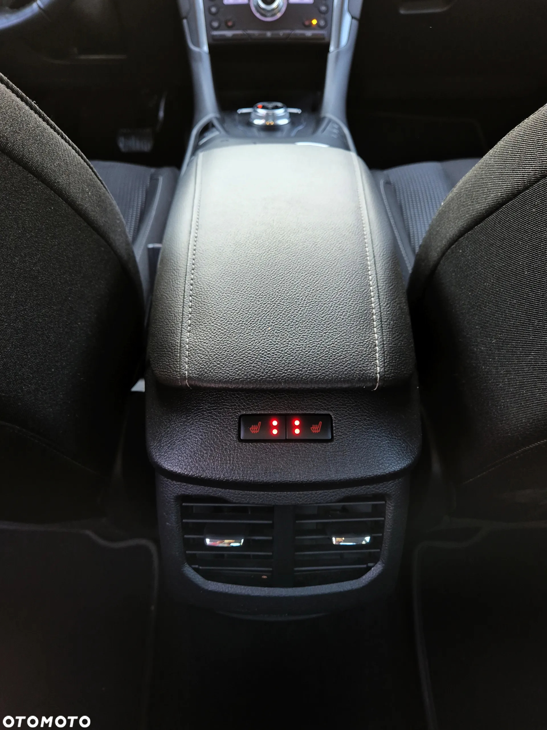 Ford Mondeo 2.0 EcoBlue Titanium - 13