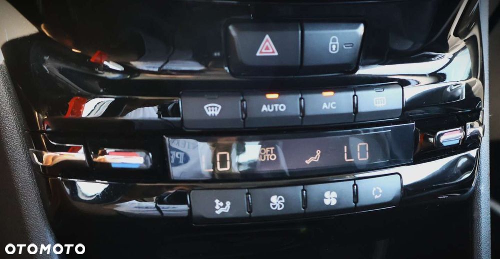 Peugeot 2008 - 22