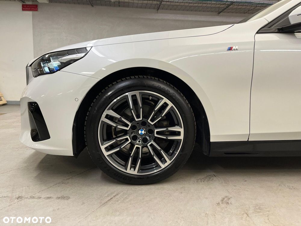 BMW Seria 5 520i mHEV M Sport - 14
