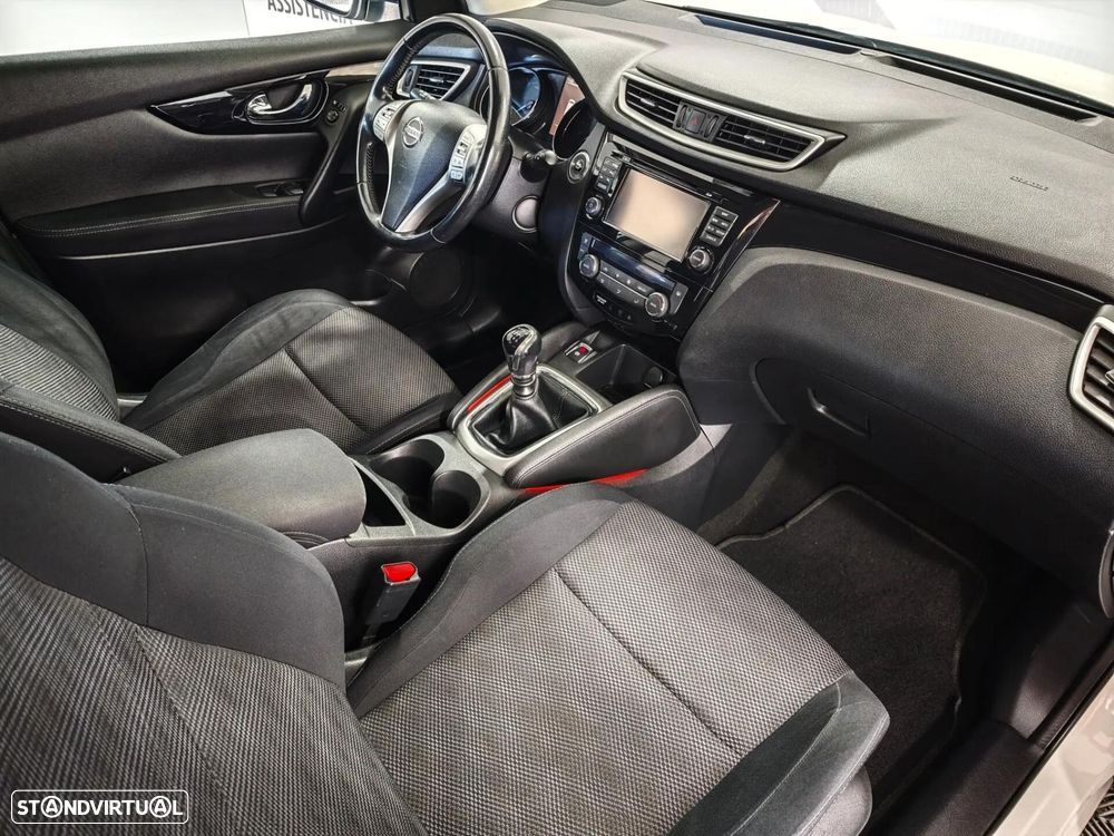 Nissan Qashqai 1.5 dCi N-Connecta - 25