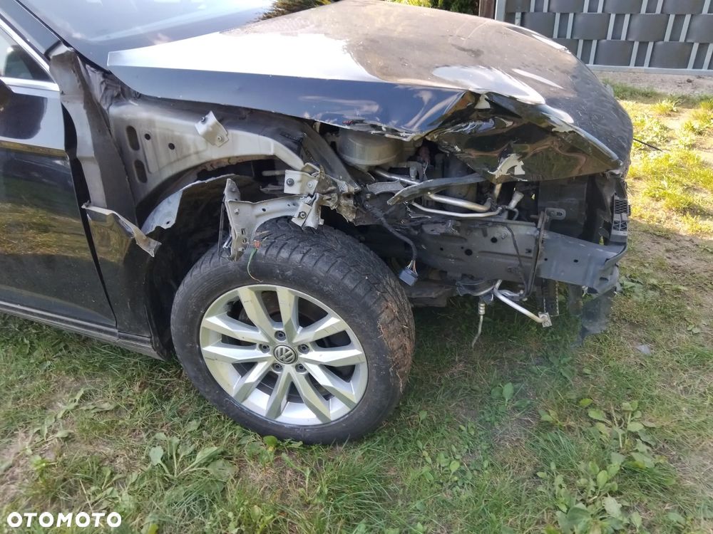 Volkswagen Passat 2.0 TDI BMT Comfortline DSG - 9