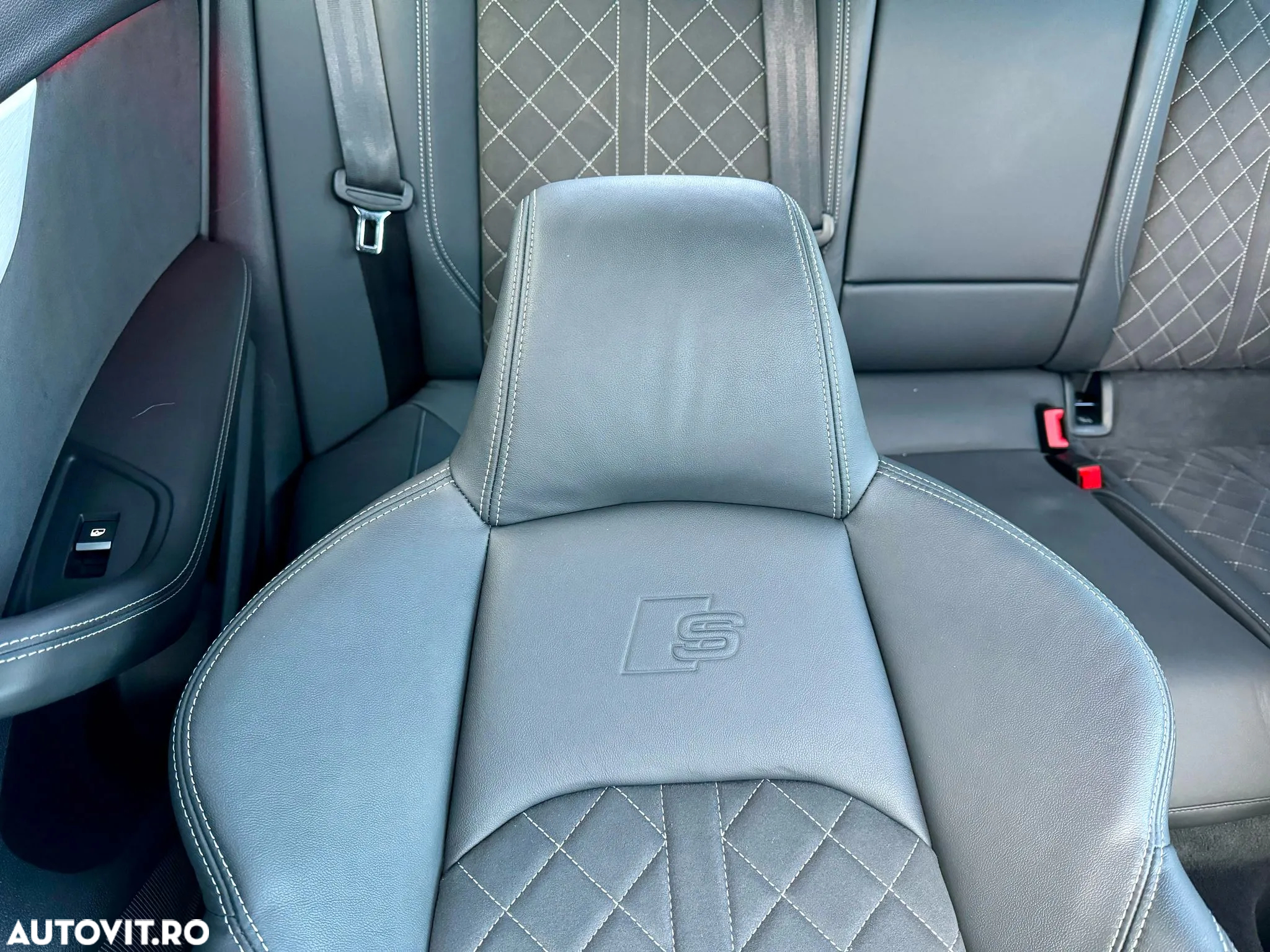 Audi A4 Avant 2.0 35 TDI S tronic MHEV S Line - 24