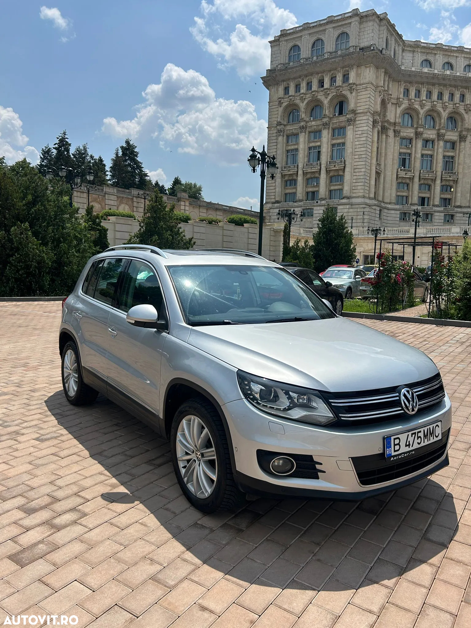 Volkswagen Tiguan 2.0 TDI DPF 4Motion BlueMotion Technology DSG Life - 14