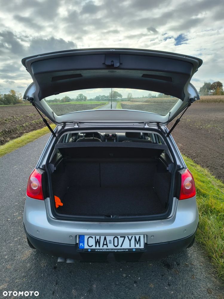 Volkswagen Golf - 21