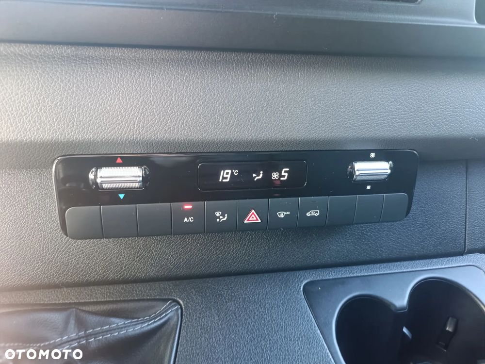 Mercedes-Benz SPRINTER - 10