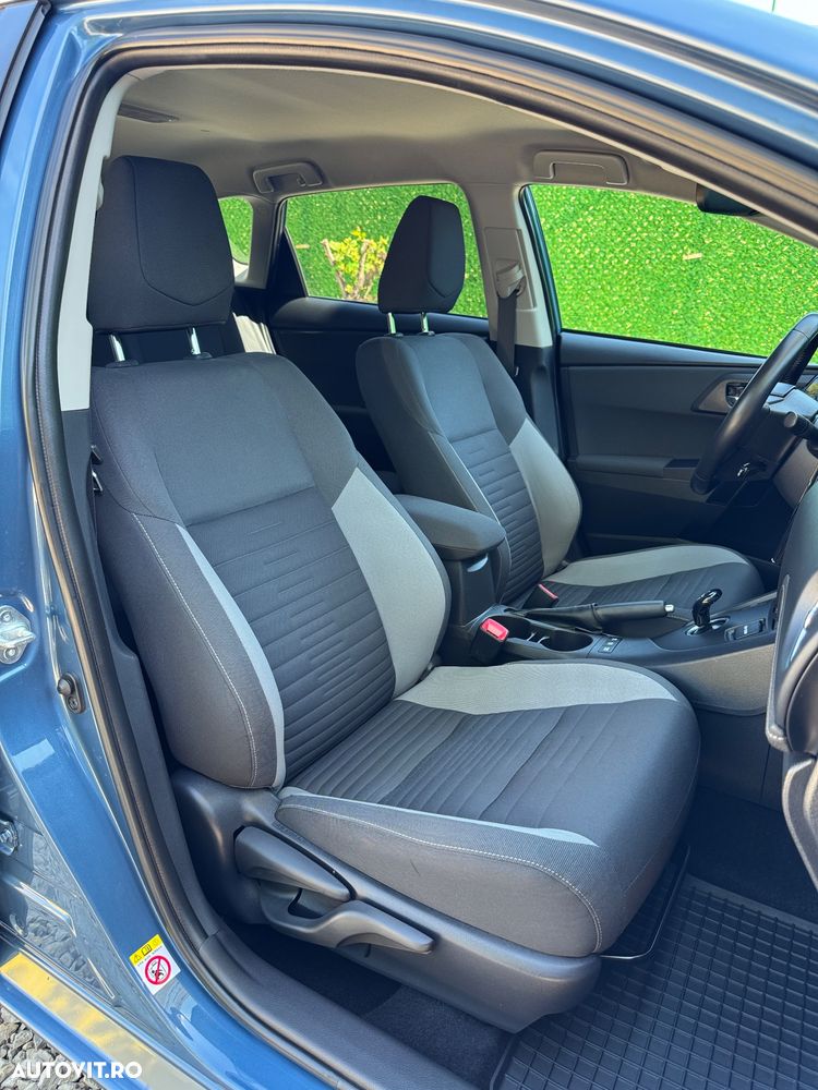 Toyota Auris 1.8 VVT-i Automatik Team Deutschland - 11