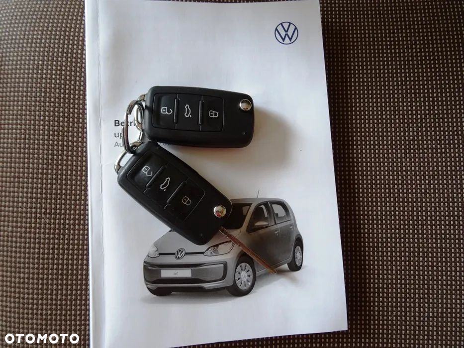 Volkswagen up! 1.0 Beats - 26