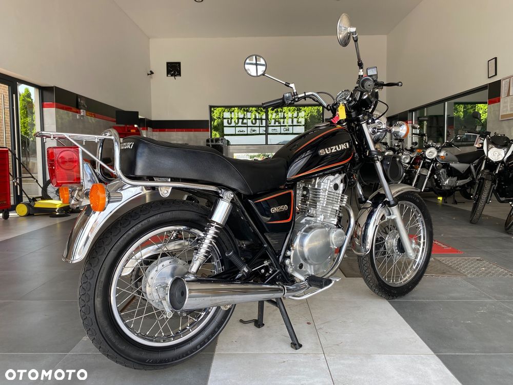 Suzuki GN - 2