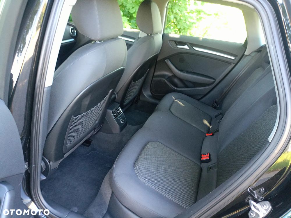 Audi A3 Sportback 2.0 TDI S tronic design - 9
