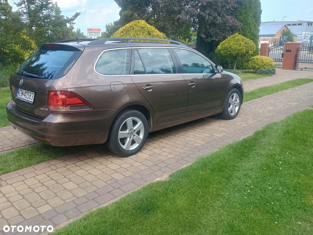 Volkswagen Golf - 2