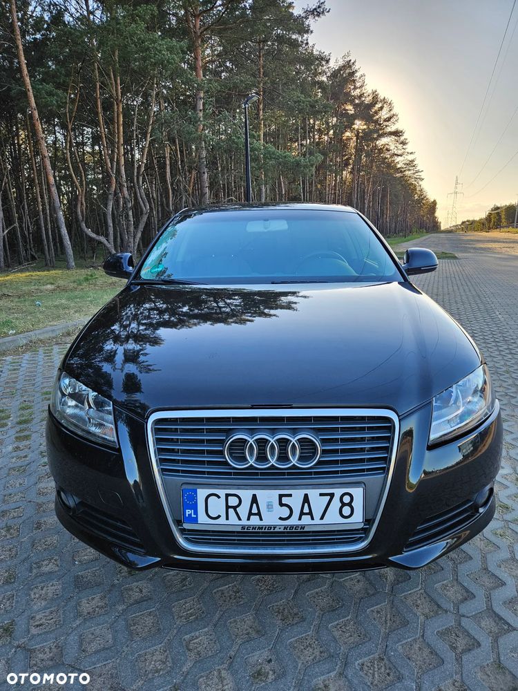 Audi A3 3-drzwiowe 1.6 Attraction - 2