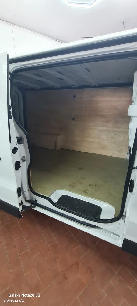 Renault Trafic 1.6dci 120 L2 - 27