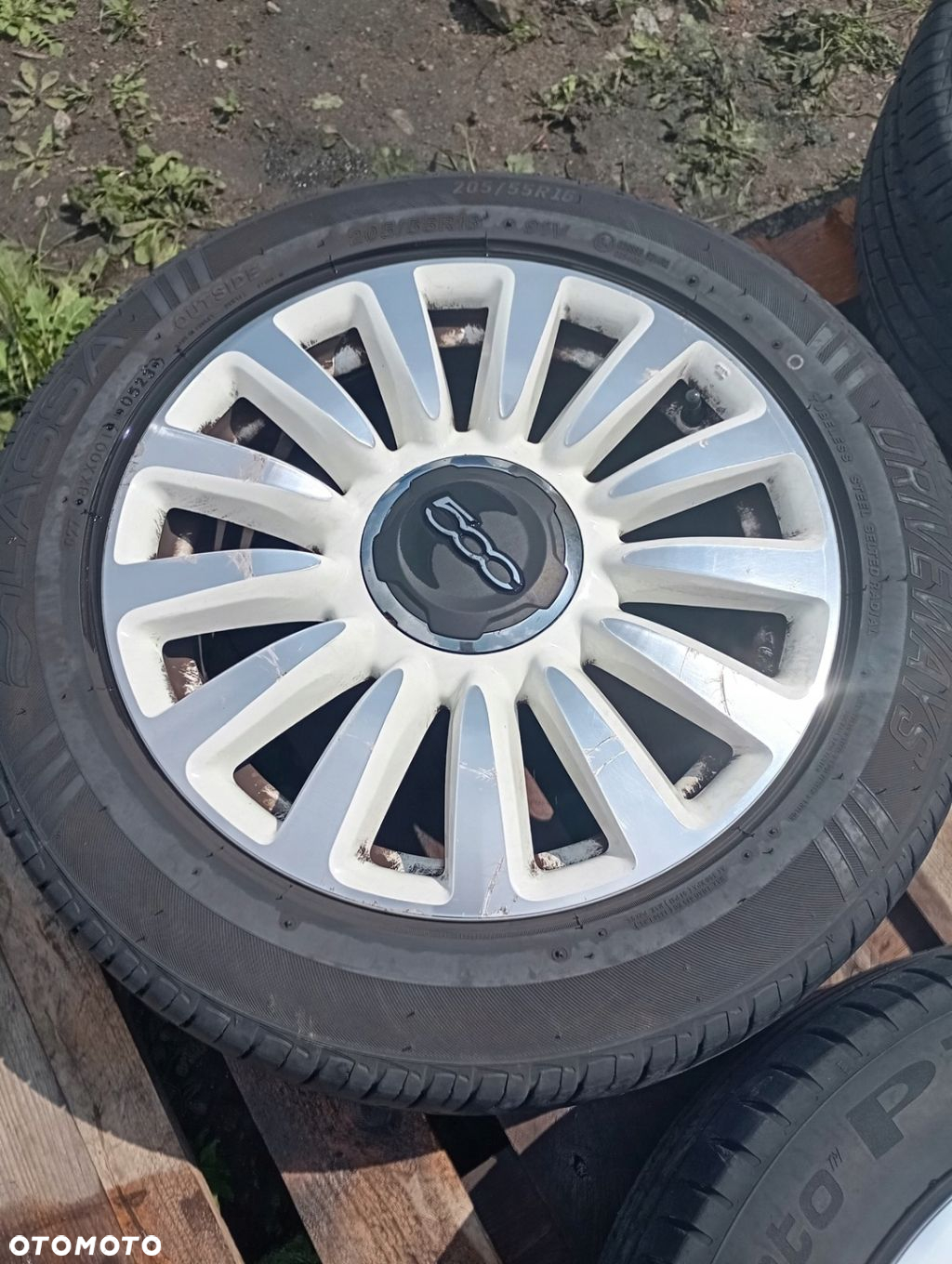 FIAT 500 L felgi aluminiowe opony 6,5X16 ET39 735522849 - 7